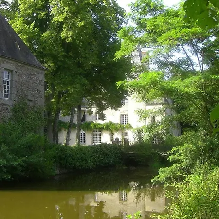 Chateau De La Cour *